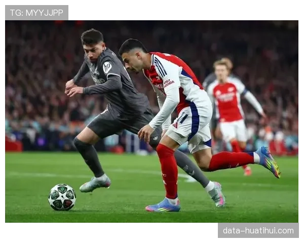 皇马控球阶段缺乏纵向穿透 过多横向传递难破密集防守