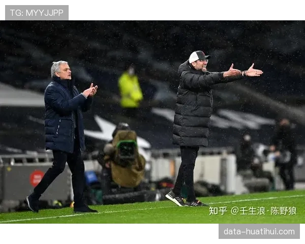 曼联场均射门15.8脚联赛最多，制造射门机会145次同样领跑